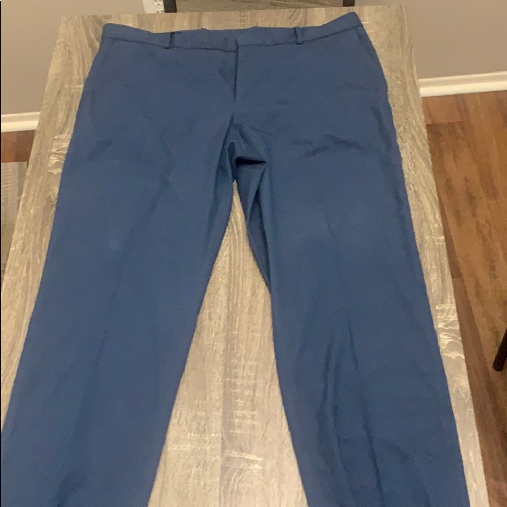 Mens Suit. Perry Ellis